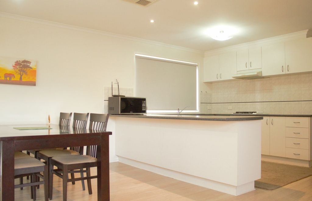 6 Edgewood Close, Narre Warren South, VIC 3805