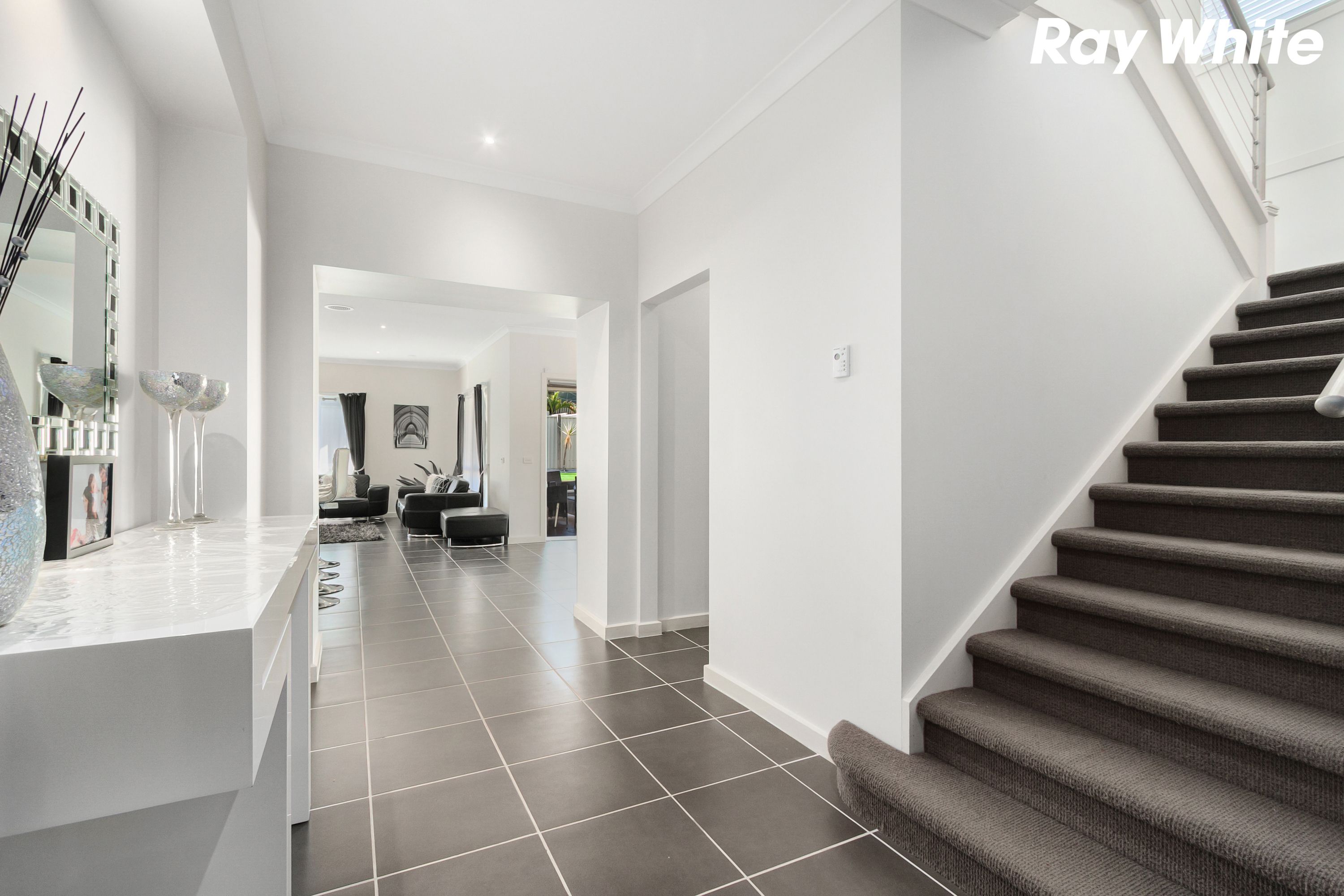 17 Botanic Drive, Pakenham, VIC 3810