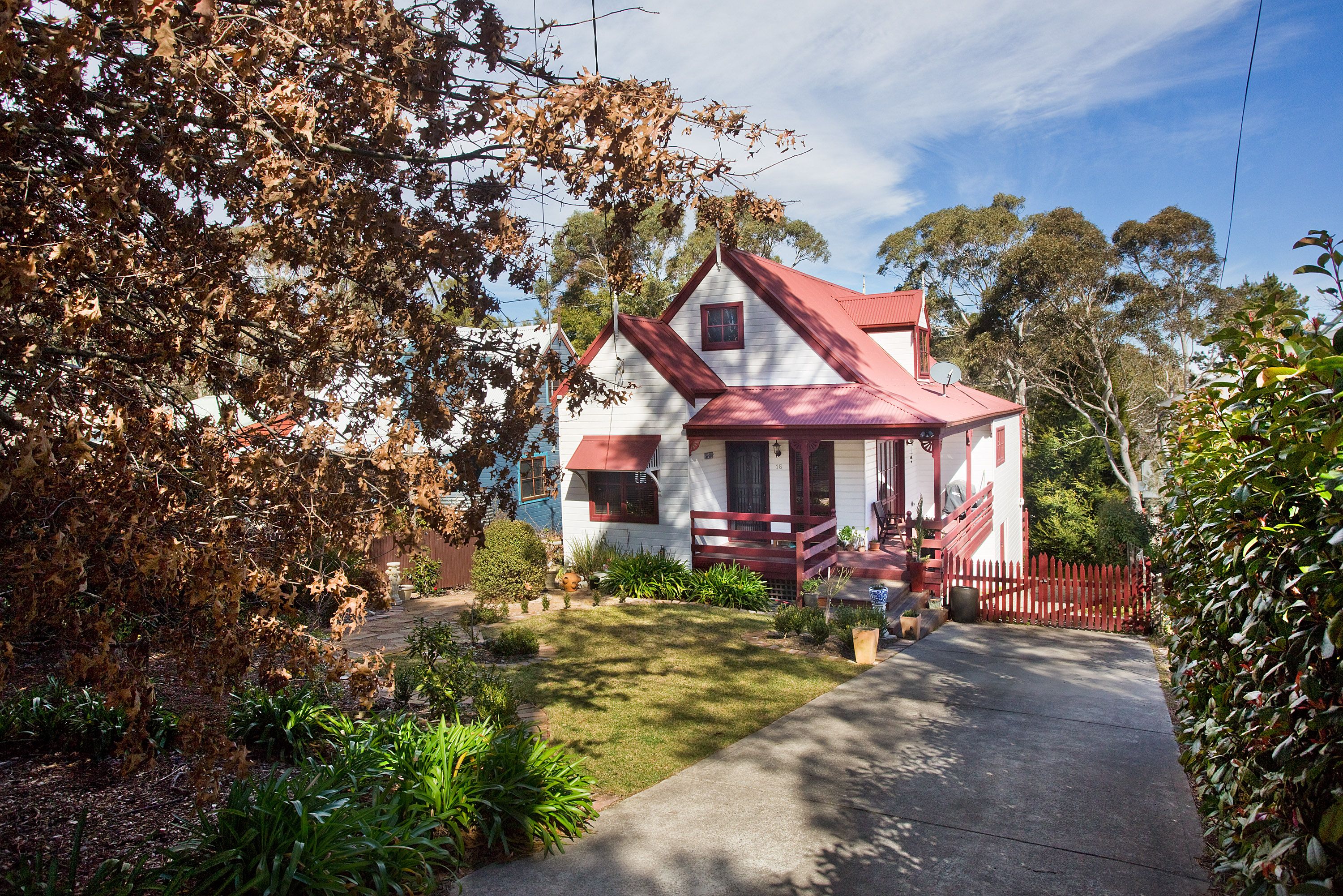 16 Ailsa Street