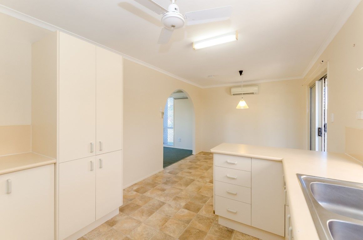 318 J Hickey Avenue, Clinton, QLD 4680