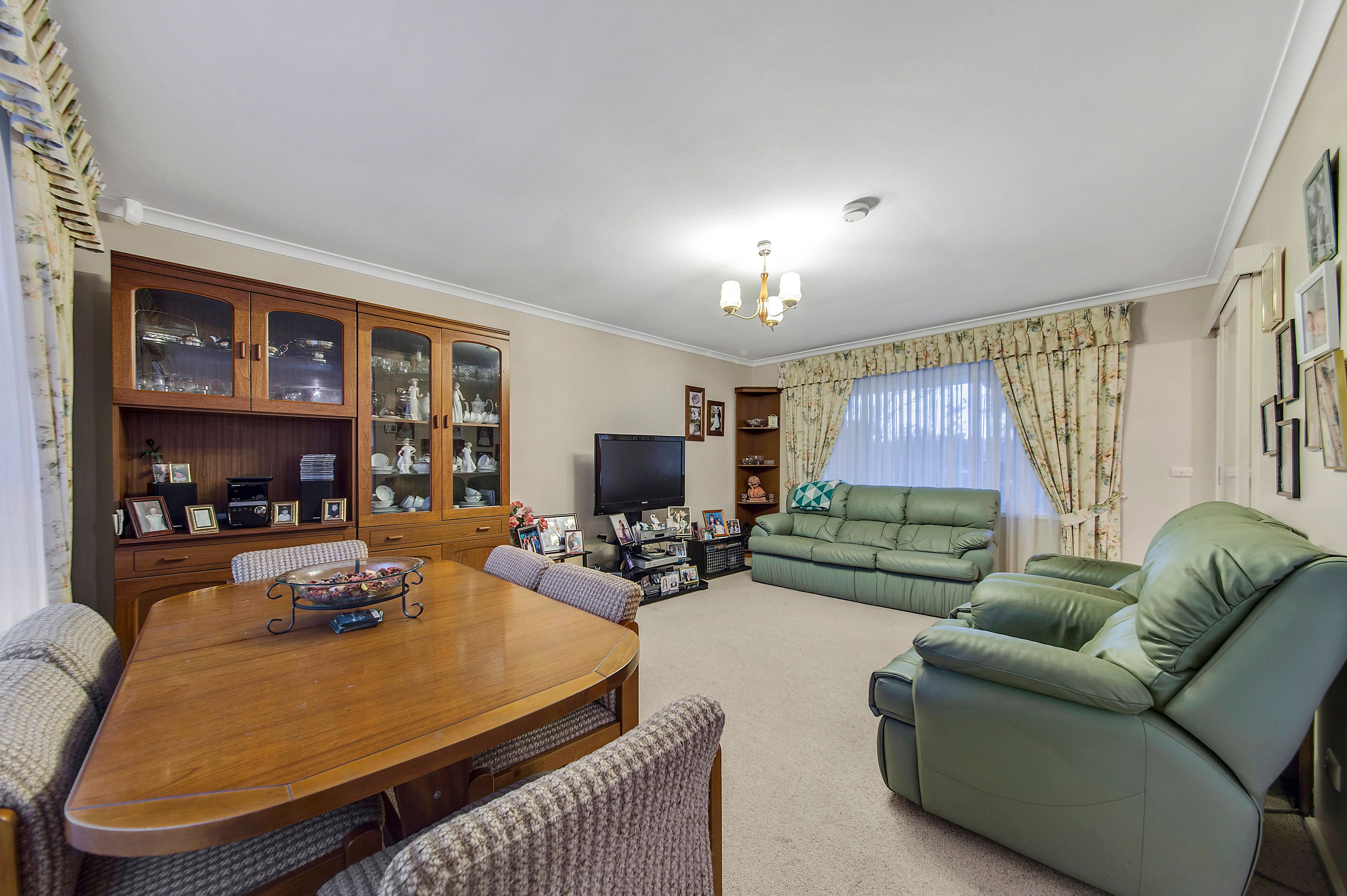 6 Gibbes Place, Weetangera, ACT 2614