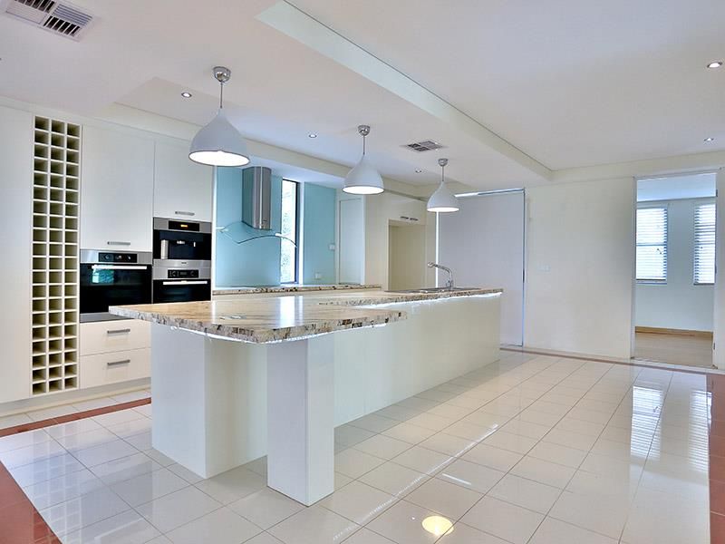 126 Beelarong Street, Morningside, QLD 4170