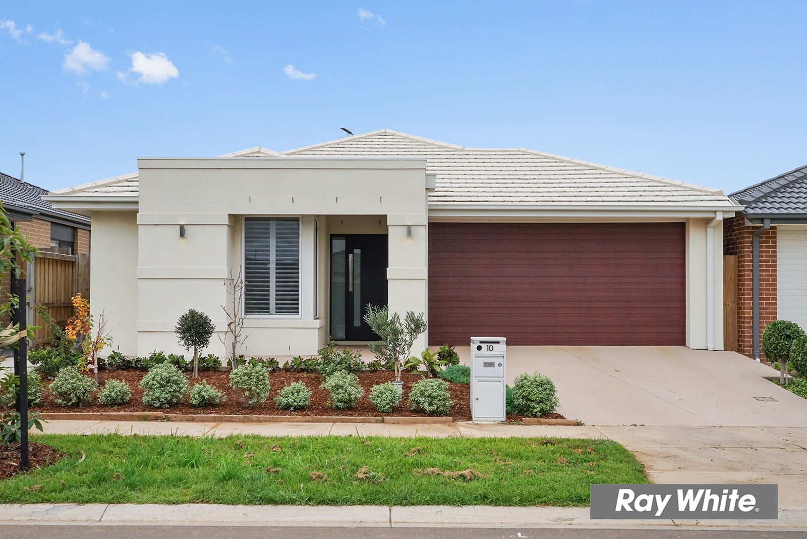 10 Chaucer Crescent, TRUGANINA VIC 3029