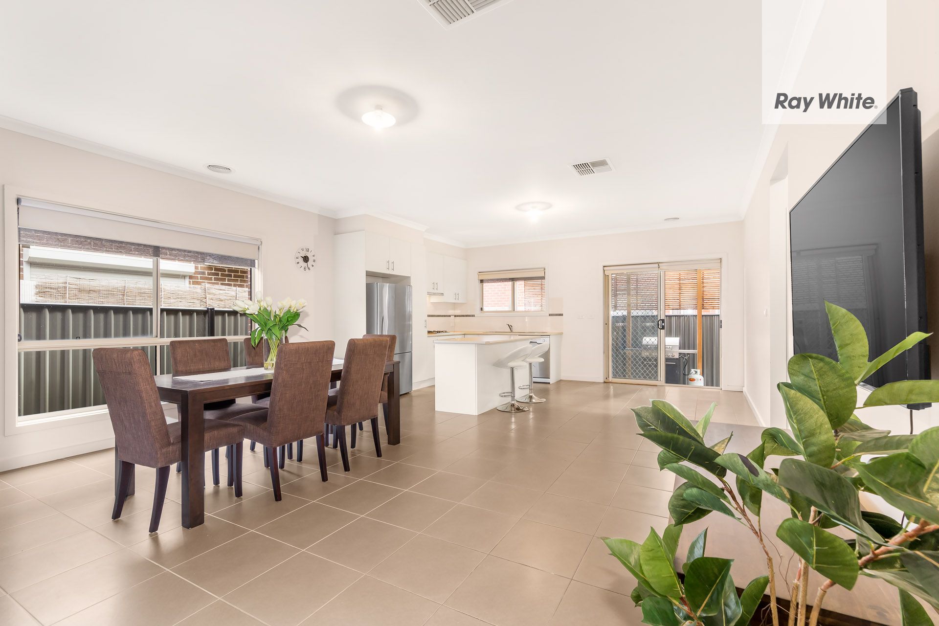 26 Panton Gap Drive, South Morang, VIC 3752