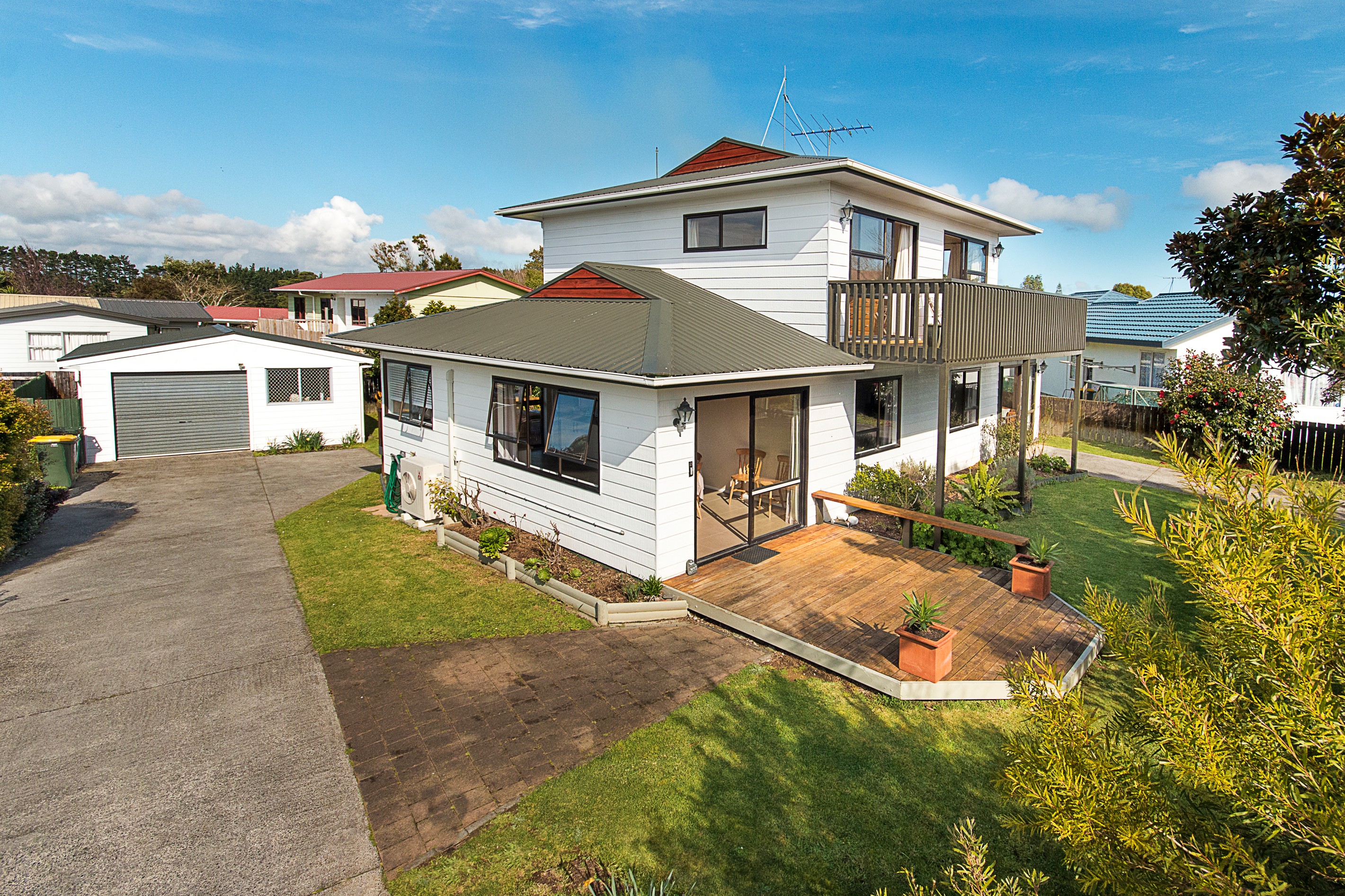 13 Millen Place, Clarks Beach, Franklin