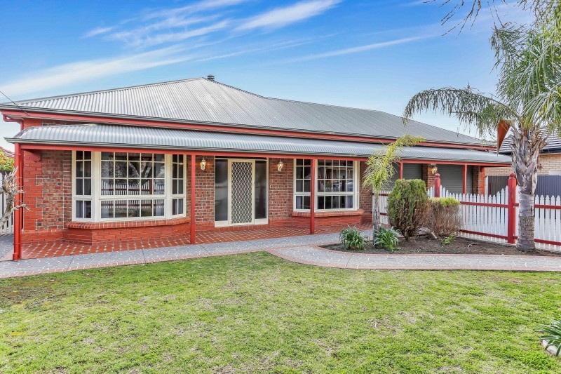 11 Karawirra Avenue, Rostrevor, SA 5073
