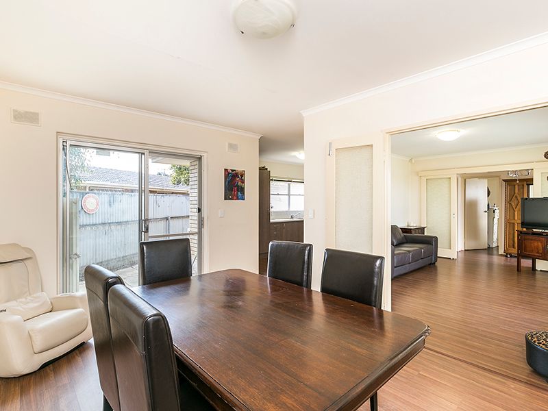 19 Pleasant Avenue, Glandore, SA 5037