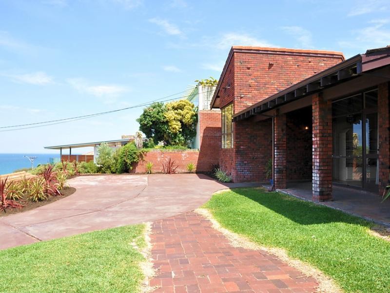 15 Hepworth Road, Trigg, WA 6029