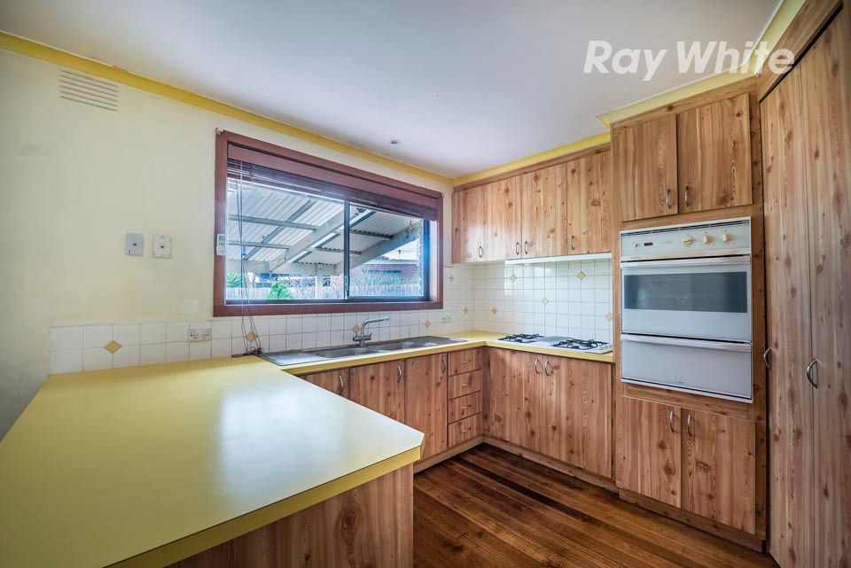 4 Porter Court, Mill Park, VIC 3082