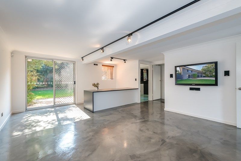 5 Broadwater Street, Runaway Bay, QLD 4216