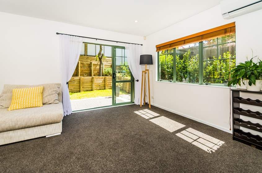9/13 Eban Avenue, Hillcrest, North Shore City