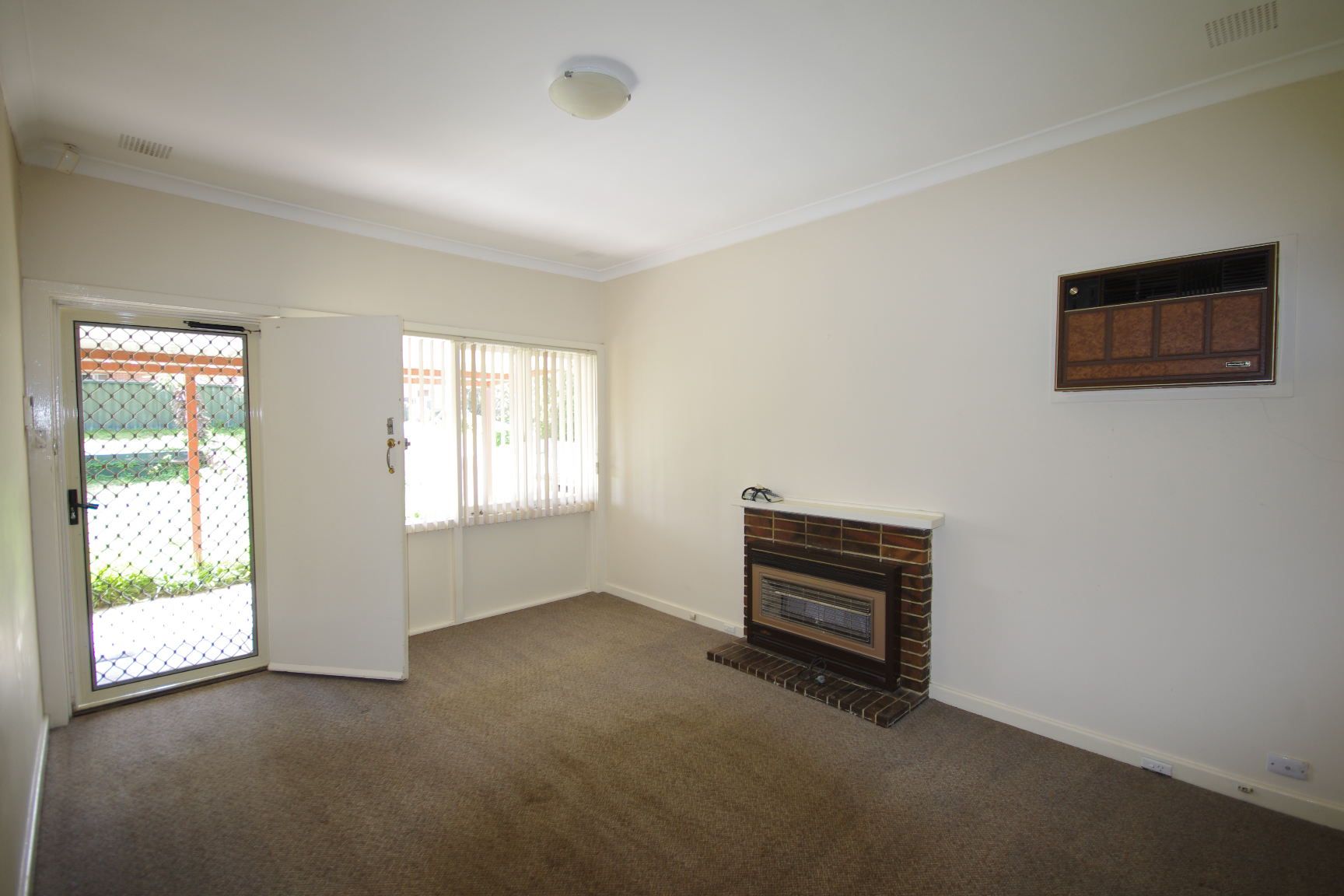 60 Fernhurst Crescent, Balga, WA 6061