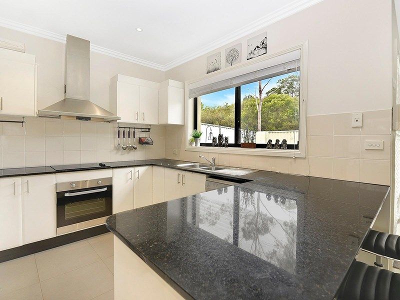 2/15 Dilkara Circuit, Bangor, NSW 2234