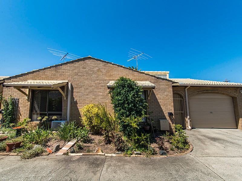 11/4 Merope Close, Rockingham, WA 6168