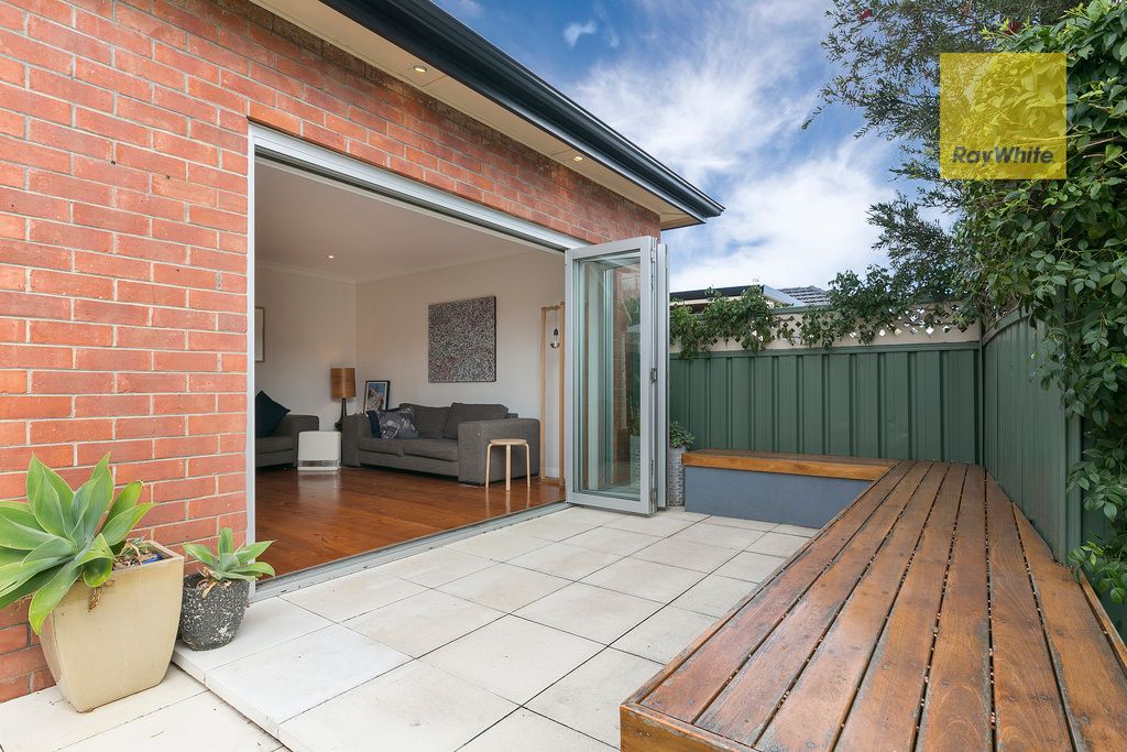 1/8 Burden Street, Glenelg North, SA 5045