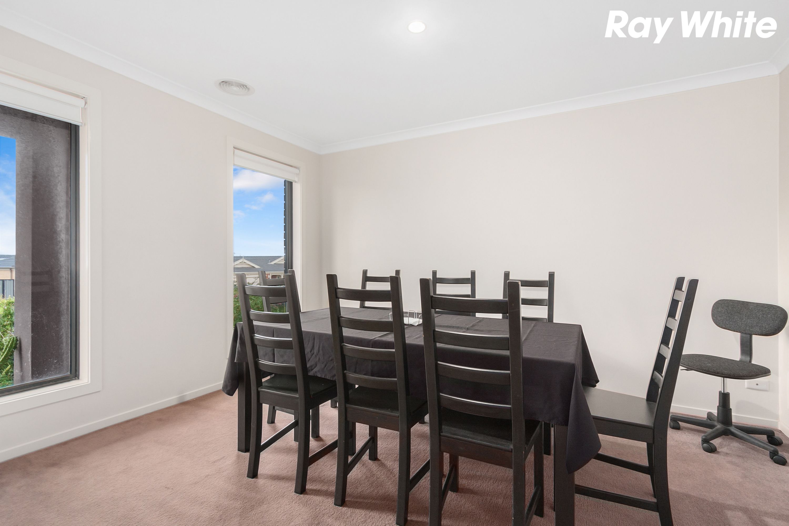 40 Victoria Place, Pakenham, VIC 3810