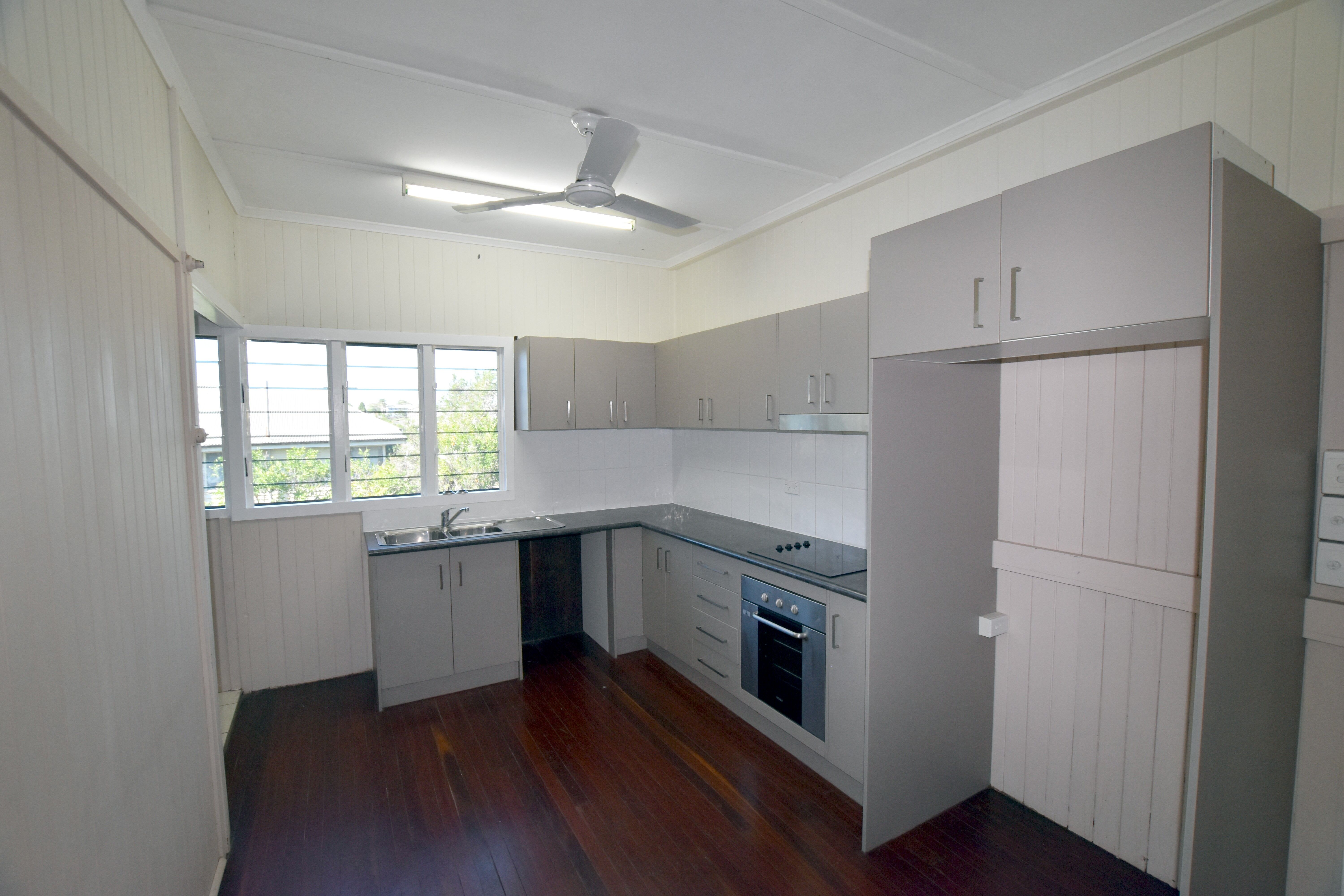 5 Railway Street, West Gladstone, QLD 4680