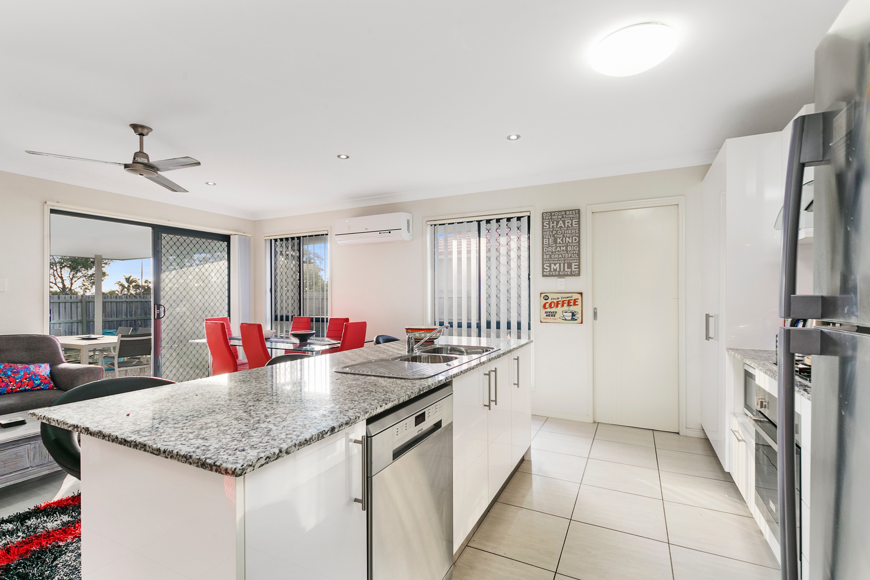 24 Surwold Way, Loganlea, QLD 4131