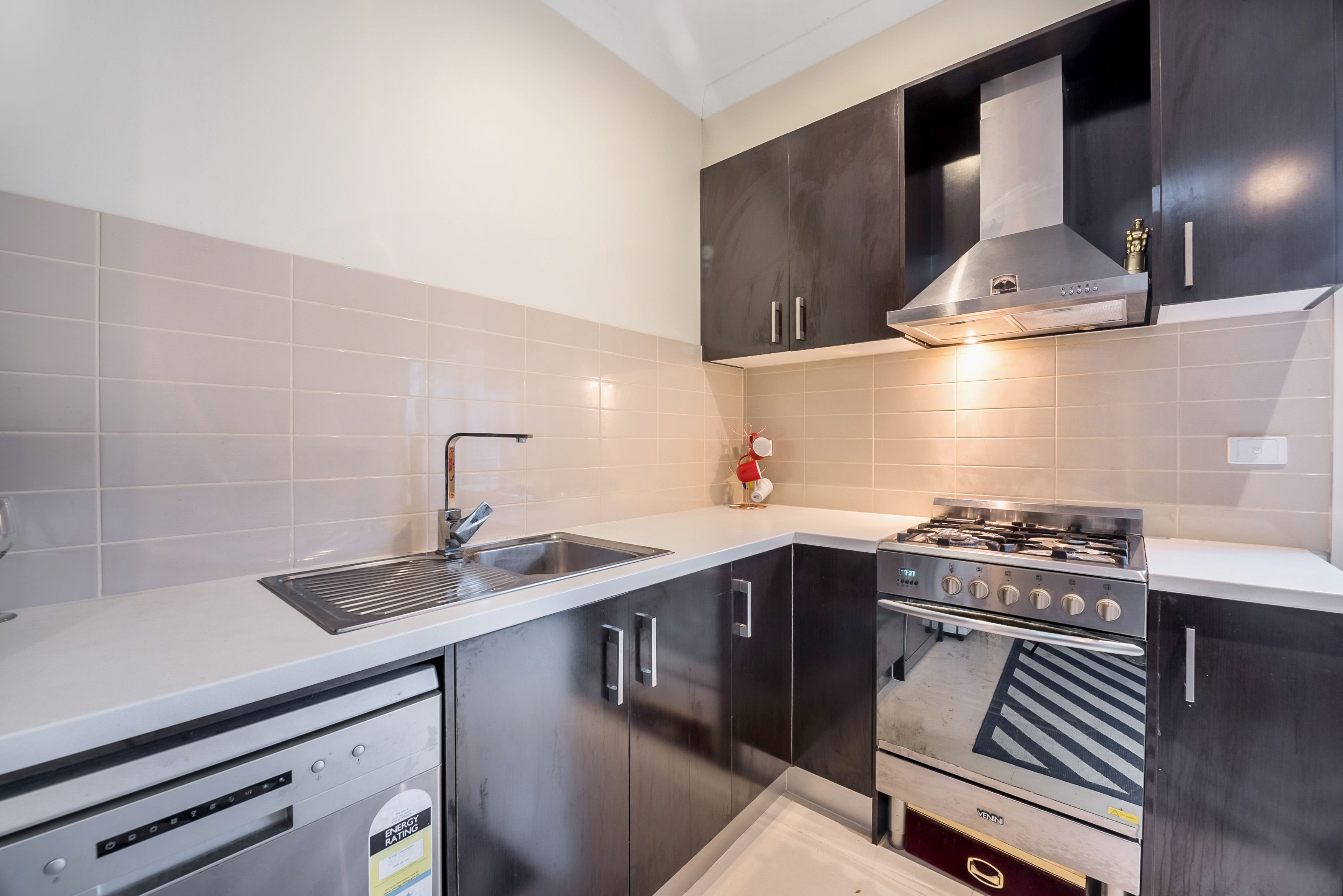 3/213-215 Albert Street, Reservoir, VIC 3073