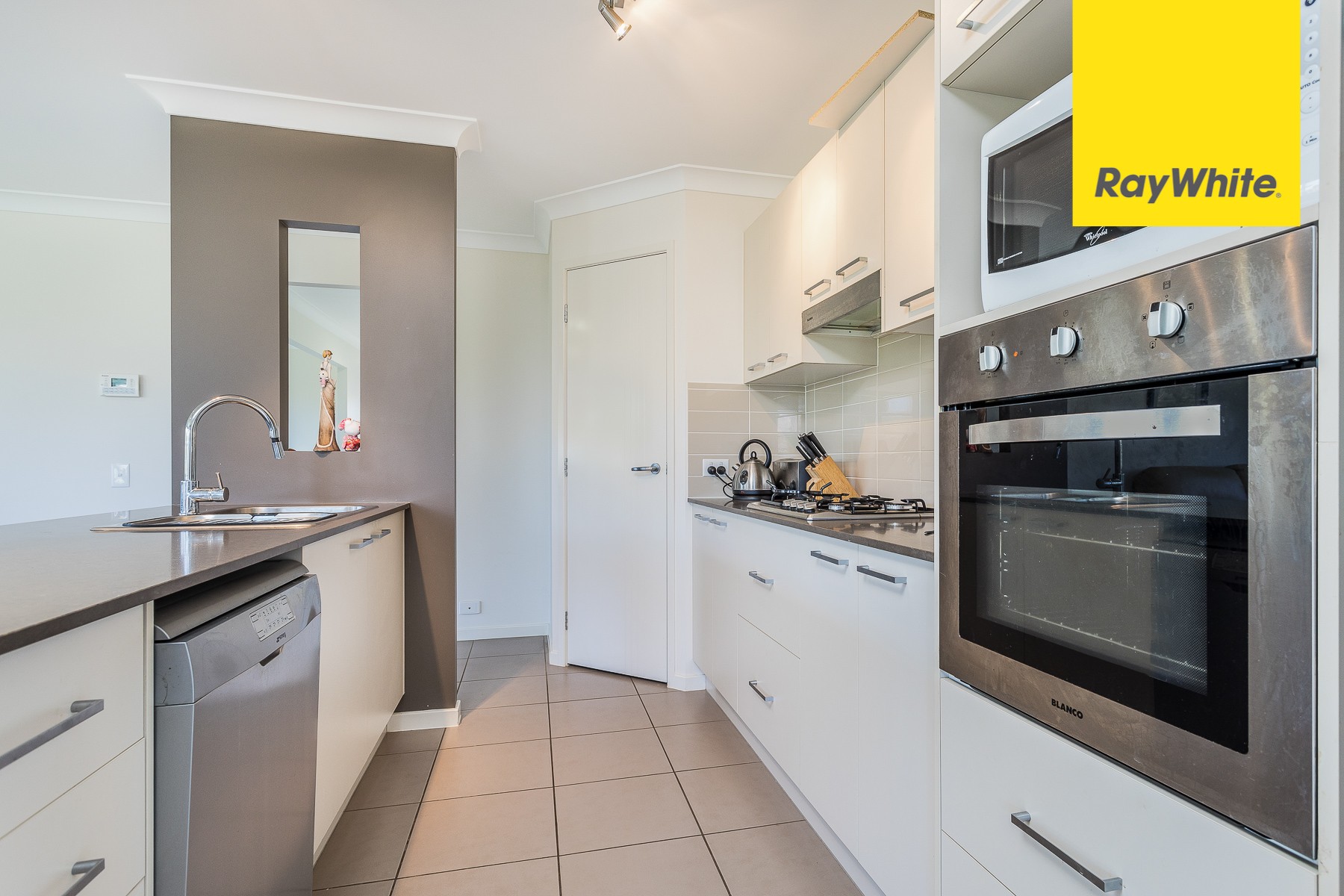 22 Honeyeater Crescent, Dakabin, QLD 4503