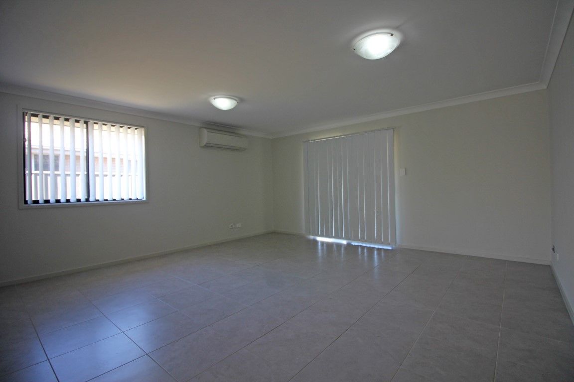8 Rein Drive, WADALBA, NSW 2259