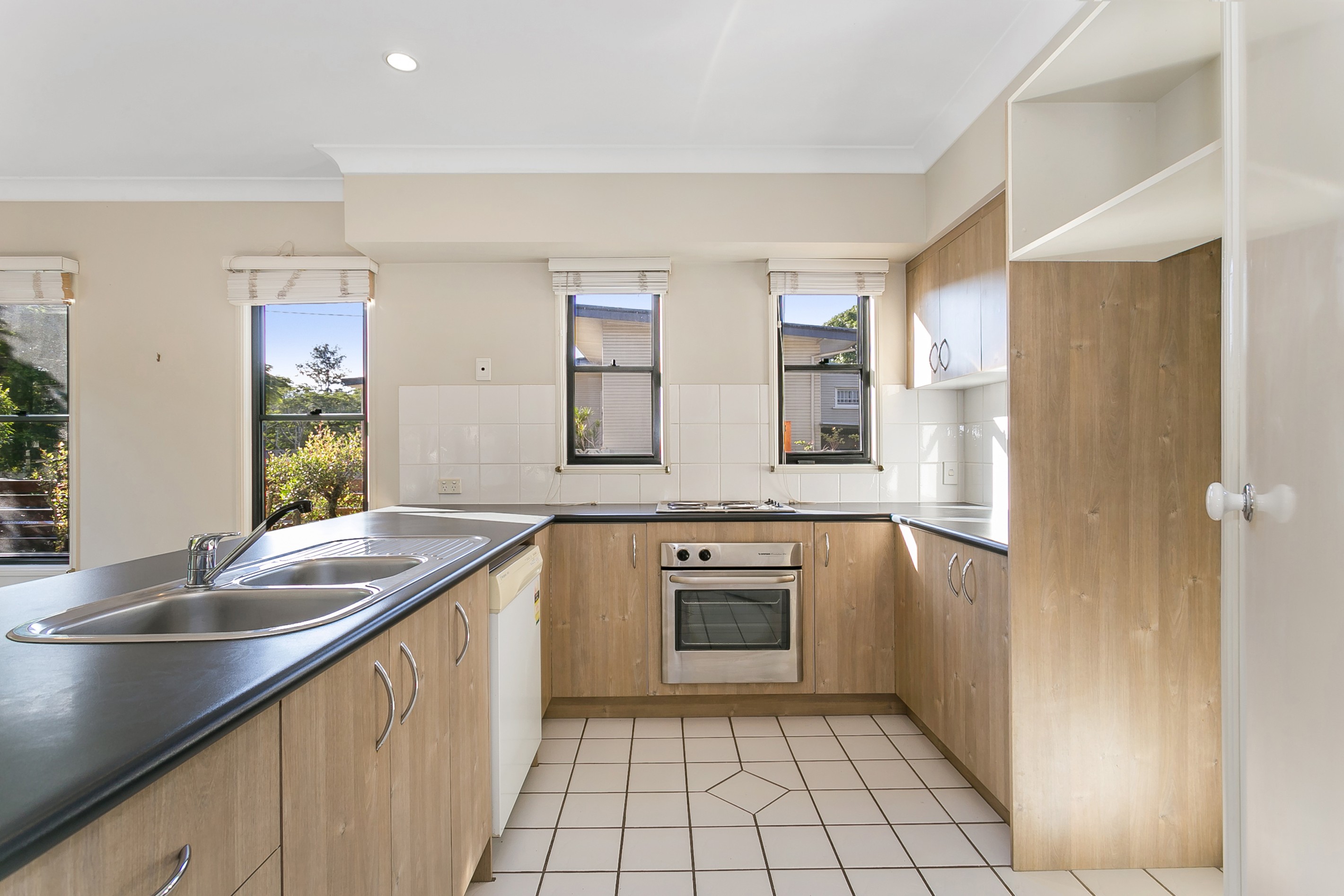75 Keble Street, Corinda, QLD 4075