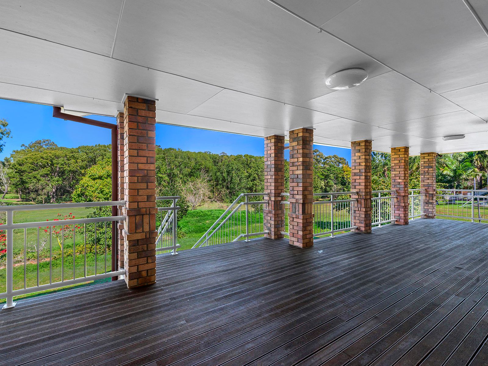 93 Bridgeman Road, Bridgeman Downs, QLD 4035