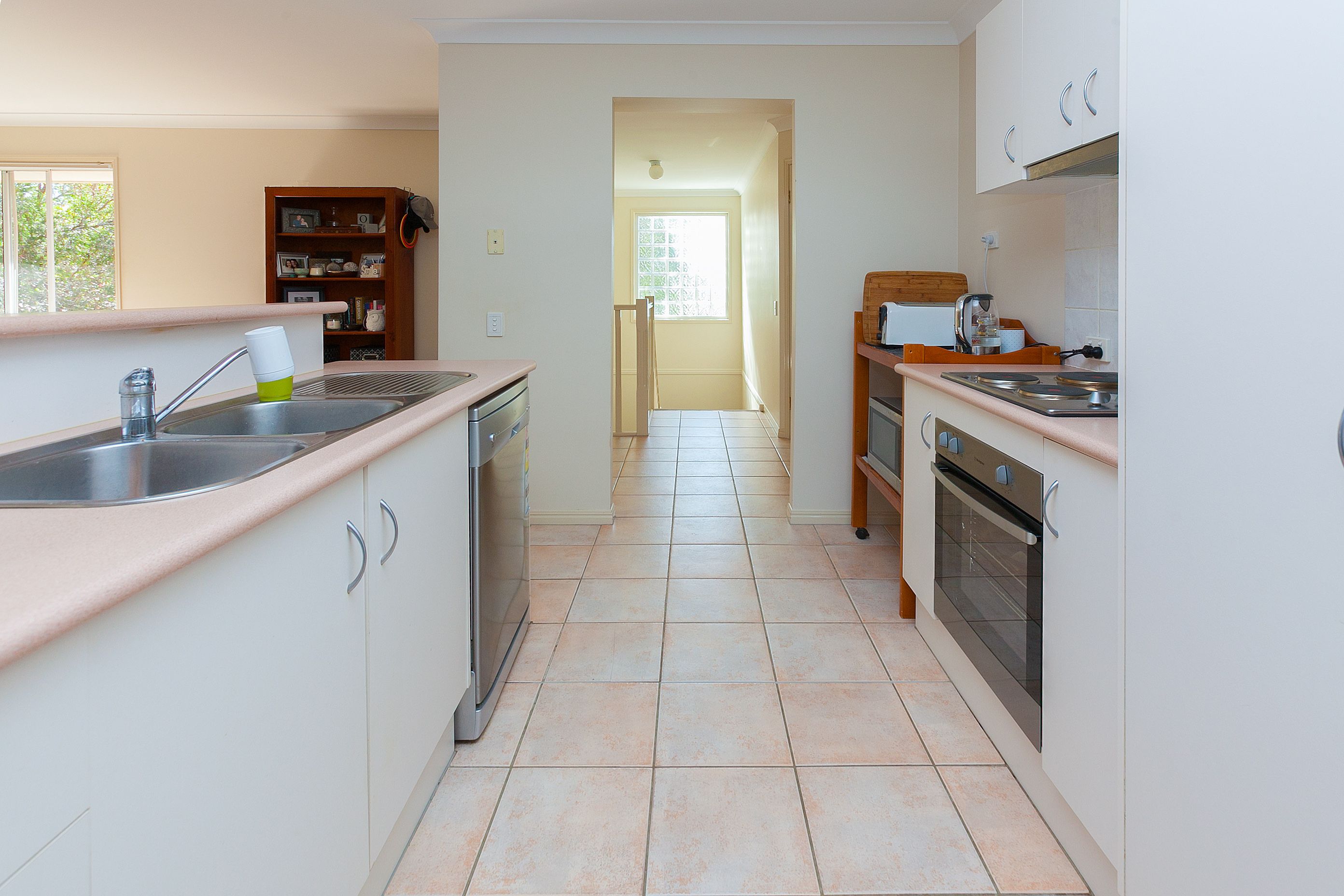 6 Kalyeera Court, Shailer Park, QLD 4128