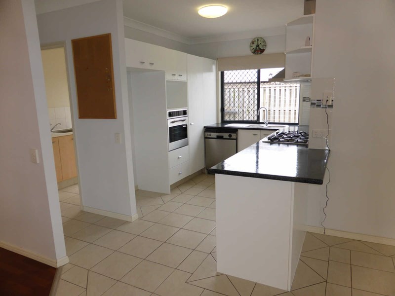 8 Nardoo Street, Robina, QLD 4226