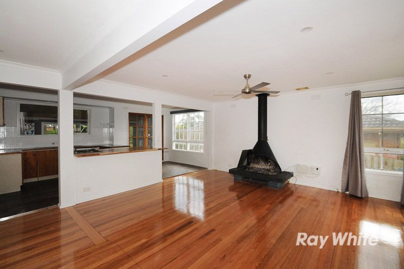 11 Paisley Drive, Frankston, VIC 3199