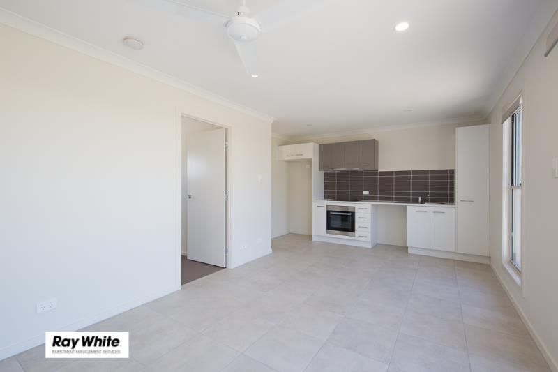 2/74 Lamington Drive, Redbank Plains, QLD 4301