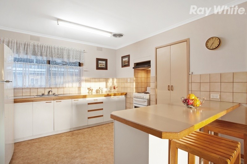 54 Lynn Drive, Ferntree Gully, VIC 3156