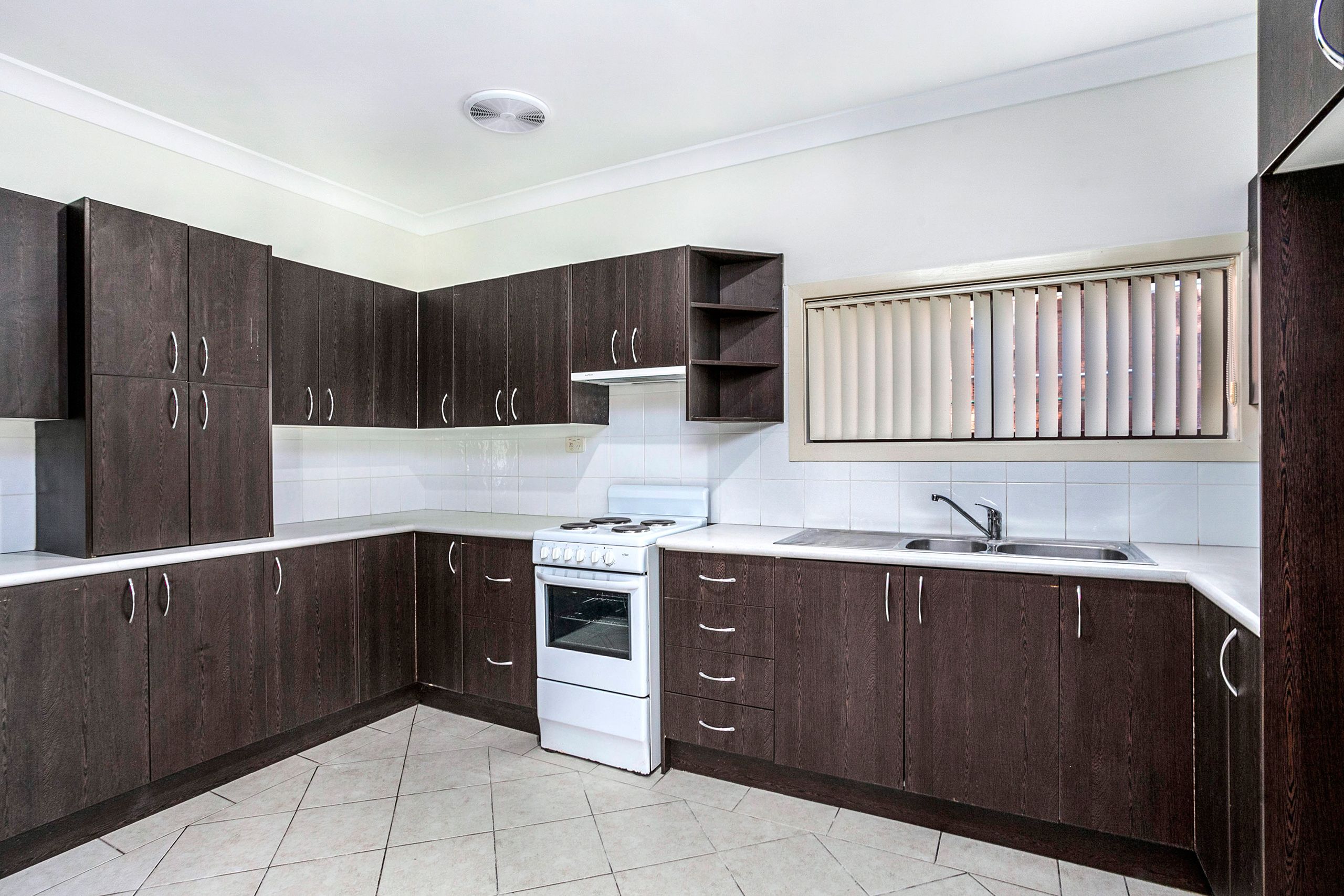 124 Windang Road, Primbee, NSW 2502