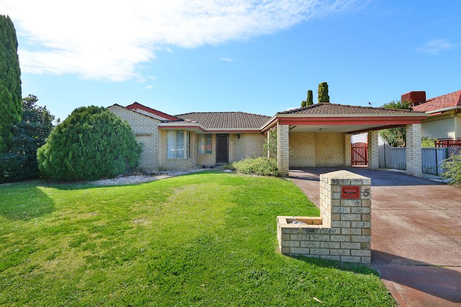 5 Forest Walk, Kardinya, WA 6163