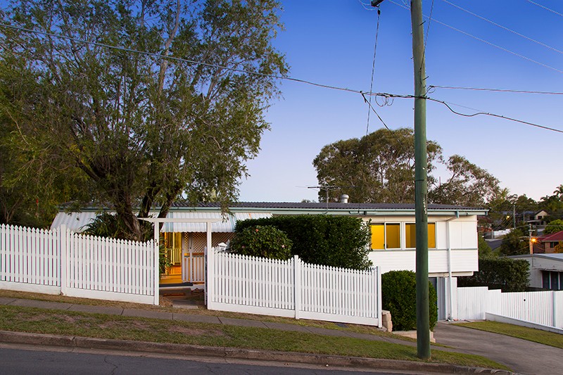 30 Nurran Street, Mount Gravatt East, QLD 4122
