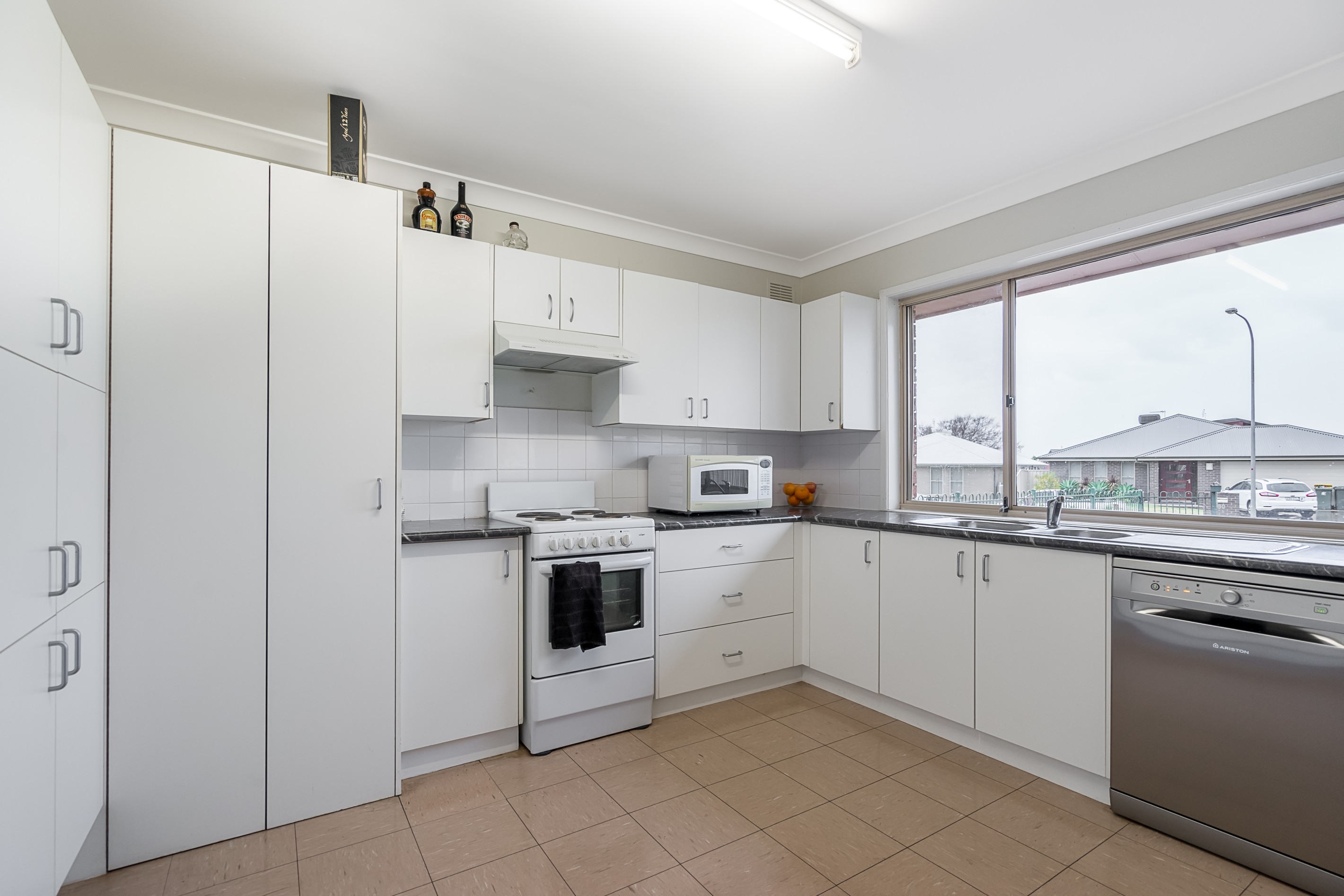 33 Salter Drive, Dubbo, NSW 2830