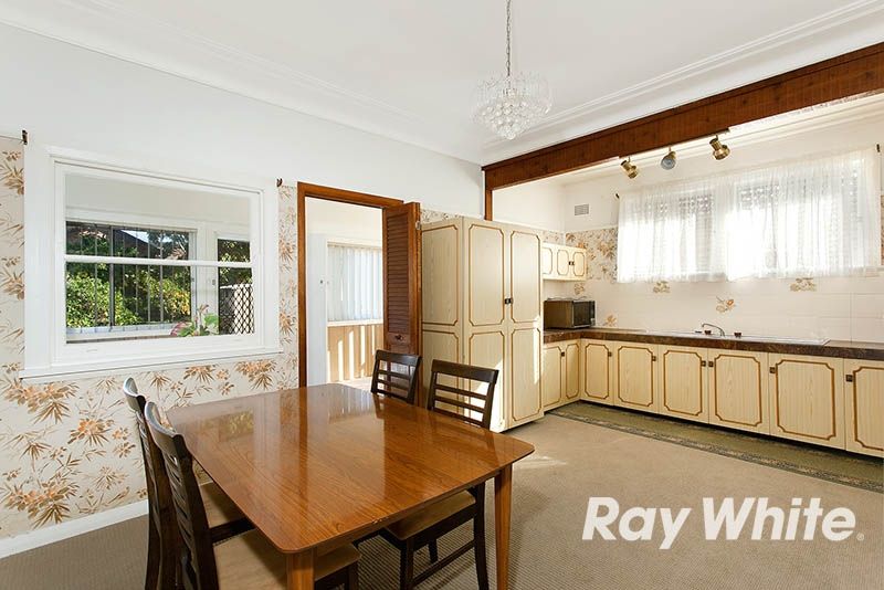 32 Central Road, Beverly Hills, NSW 2209