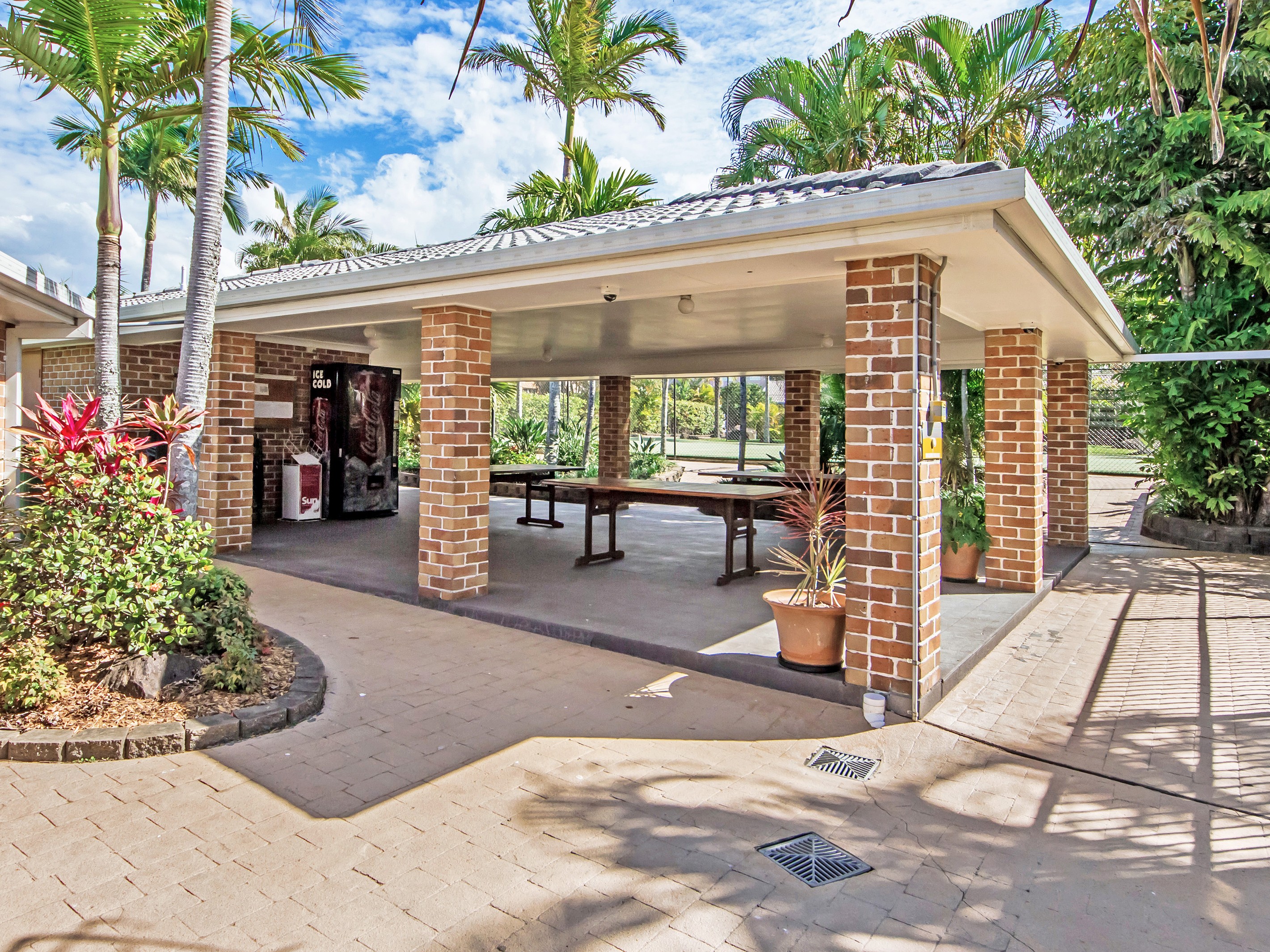 23/97 Edmund Rice Drive, Southport, QLD 4215