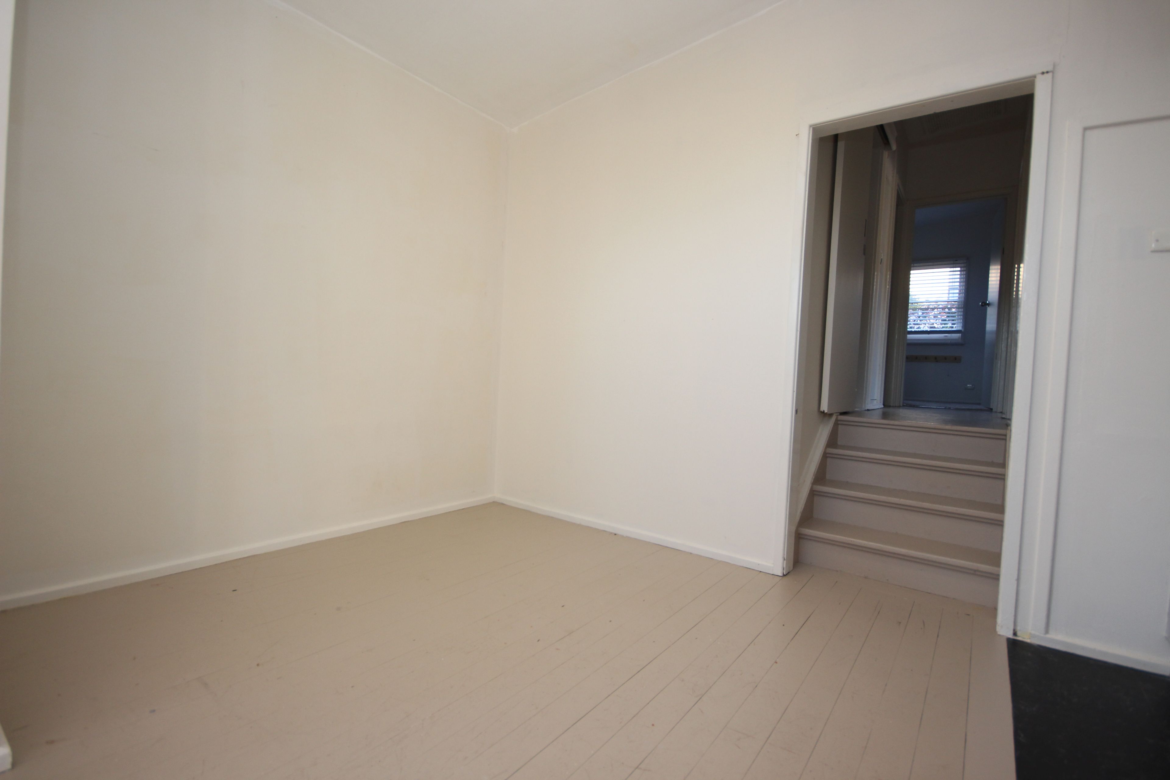5 Dover Crescent, Waratah West, NSW 2298