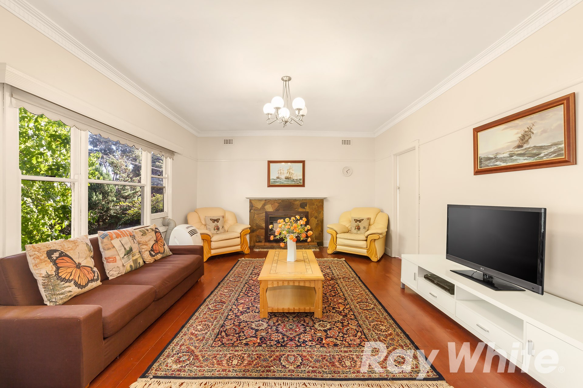 19 Bronte Avenue, Burwood, VIC 3125