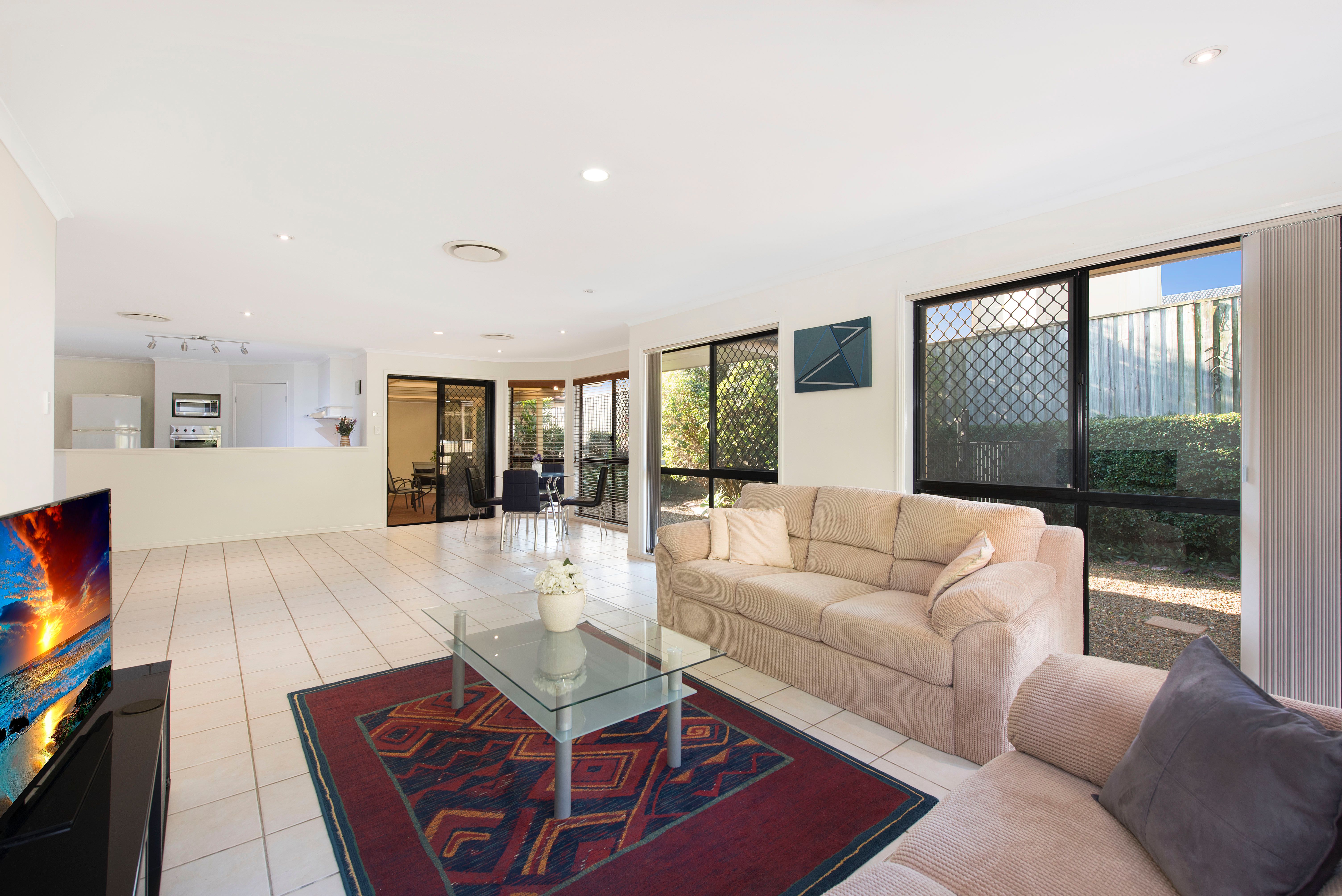 3 Currumbin Place, Carindale, QLD 4152