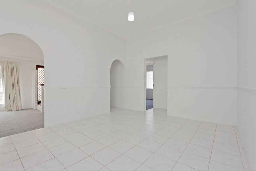 11 Elettra Close, Morley, WA 6062