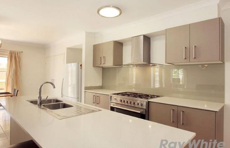 11 Booyong Place, Bridgeman Downs, QLD 4035