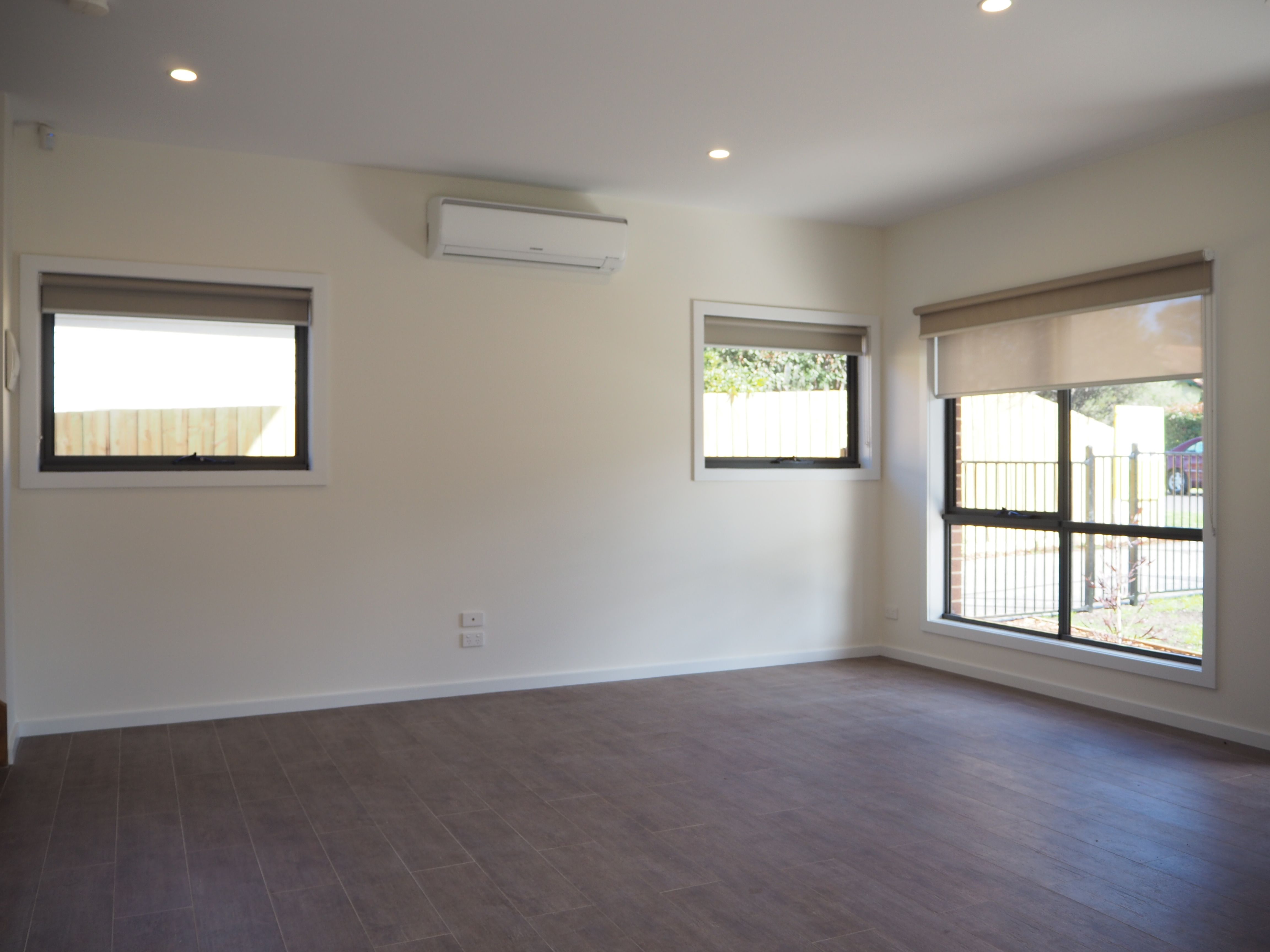 1/12 Lane Crescent, Reservoir, VIC 3073