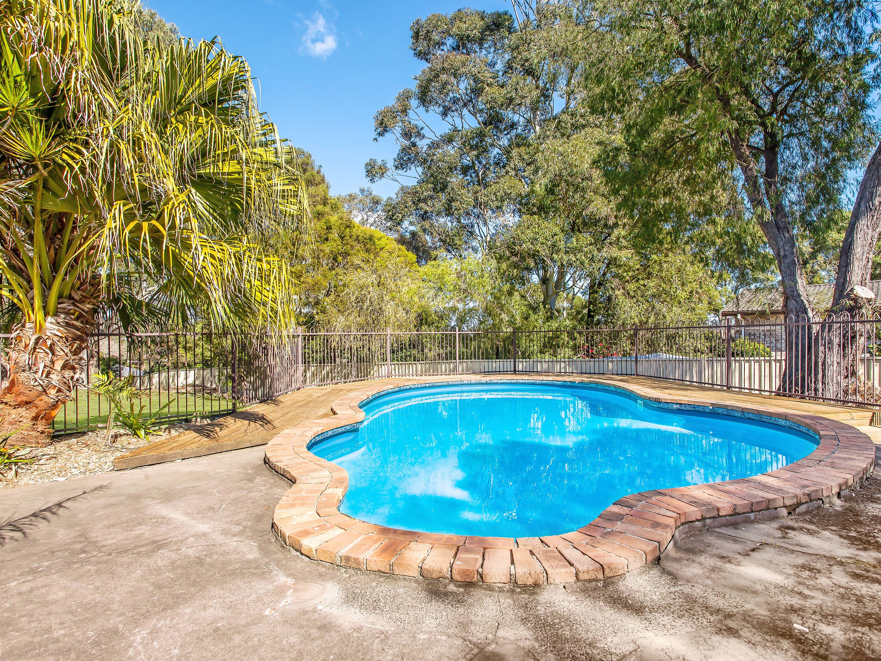 16 Abbott Road, Heathcote, NSW 2233