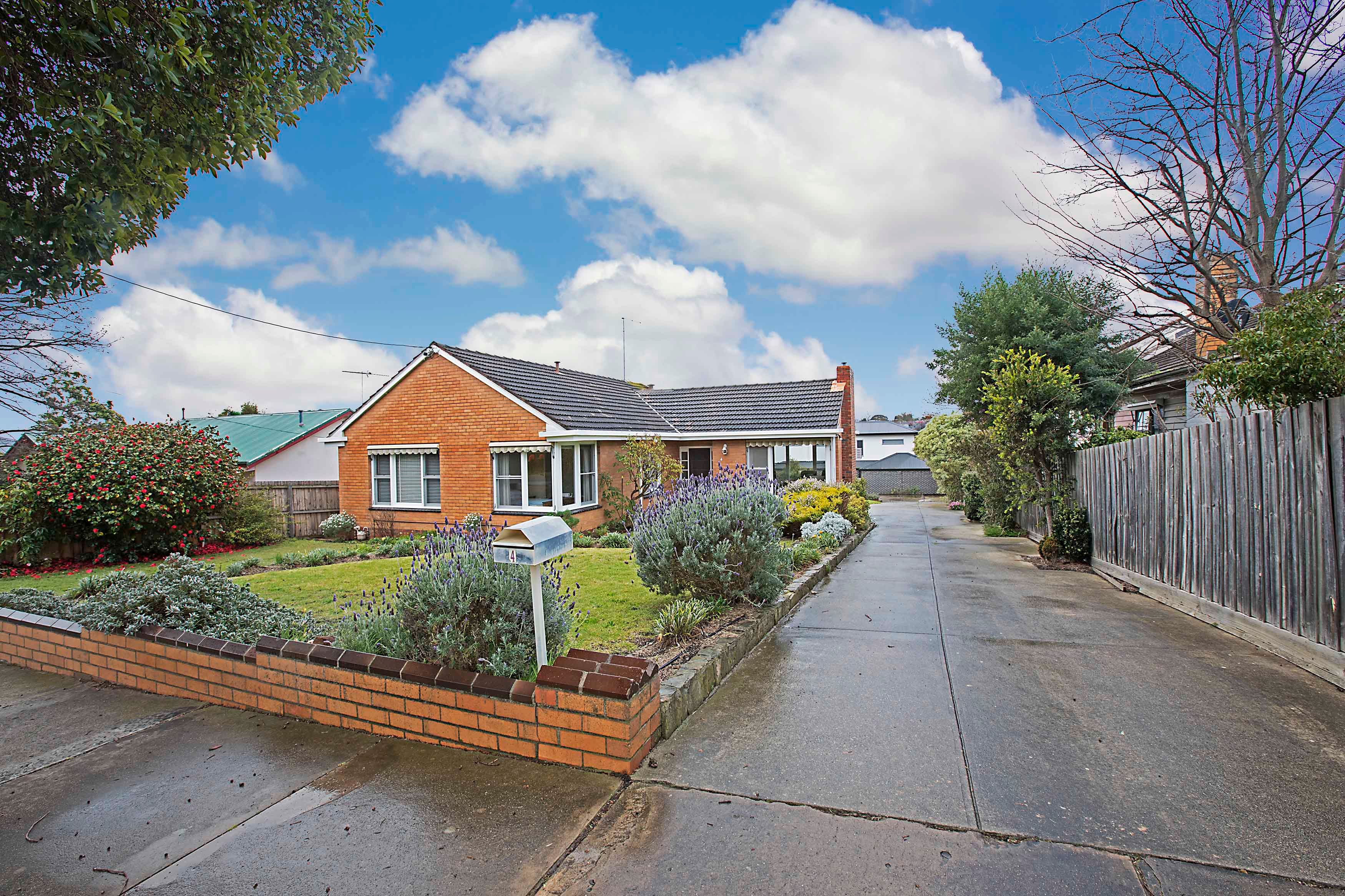 4 Leonard Street, Belmont VIC 3216