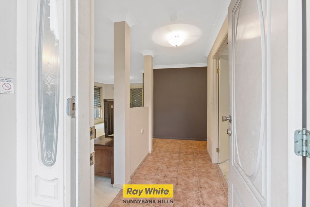 110 Lancaster Circuit, Stretton, QLD 4116