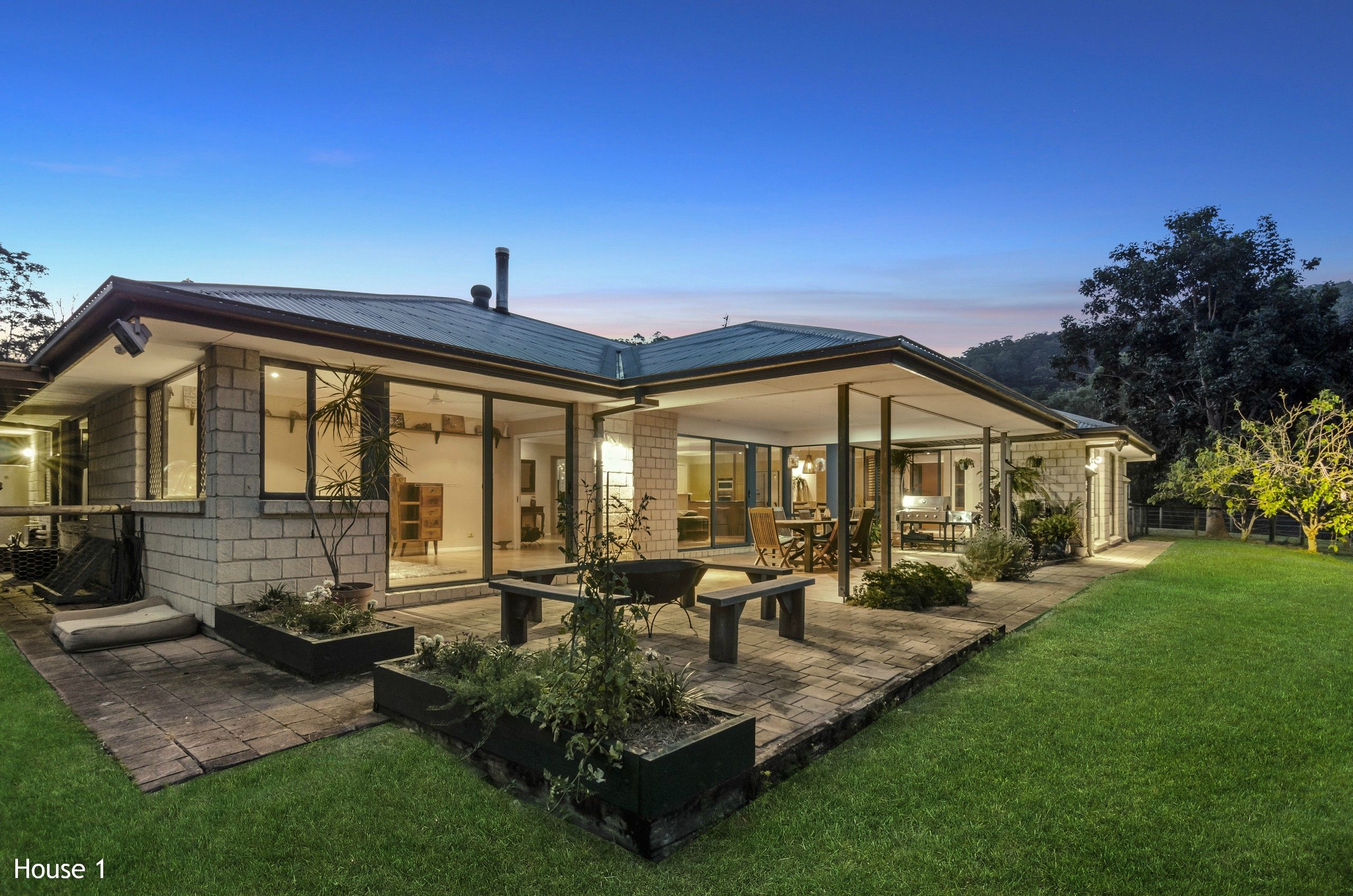 15 Fresco Court, Tallebudgera Valley, QLD 4228