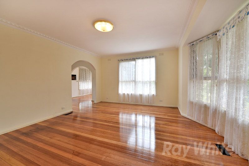 5 Warrawee Road, Wantirna South, VIC 3152
