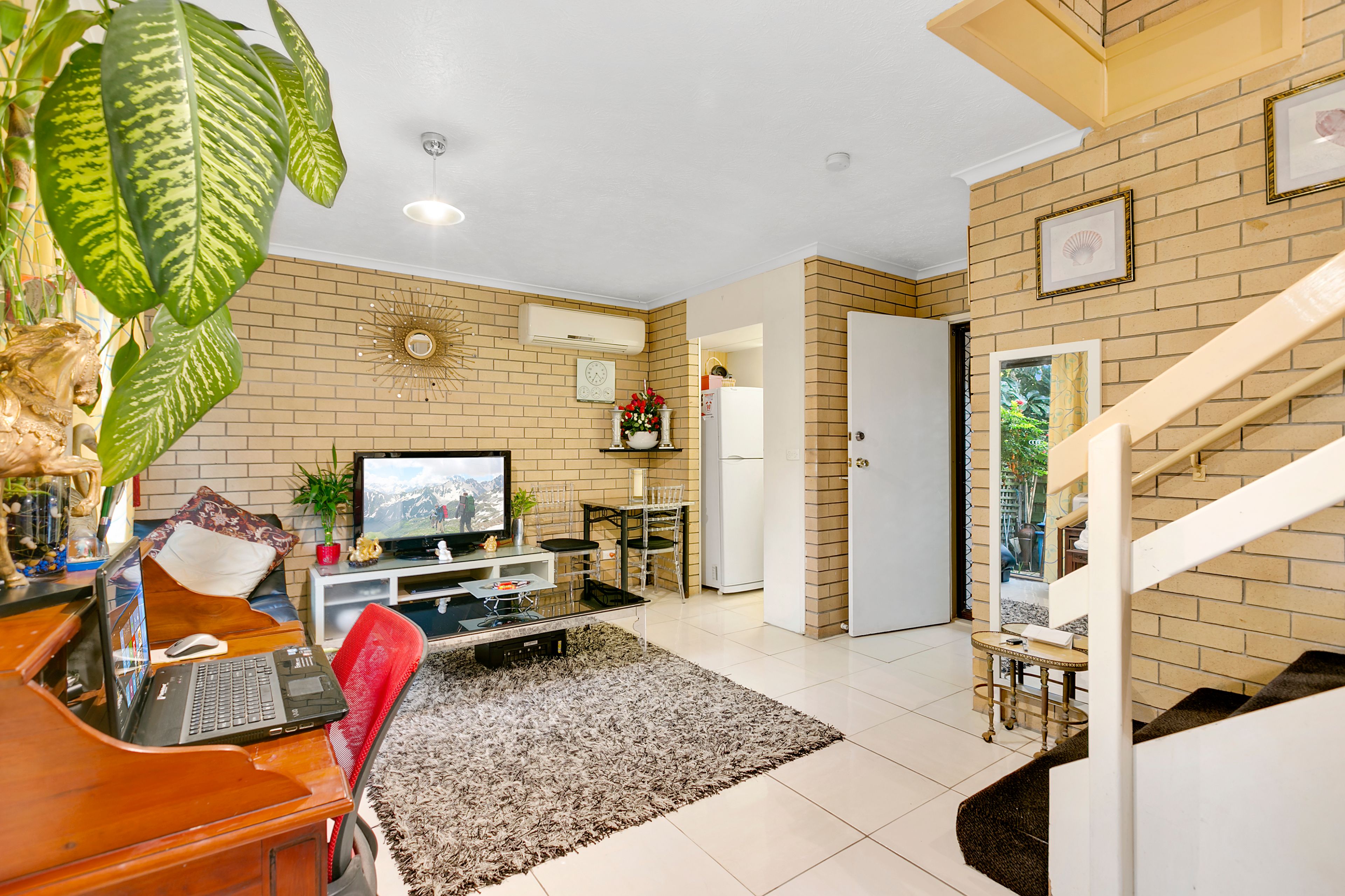 11/9 Proud Street, Labrador, QLD 4215